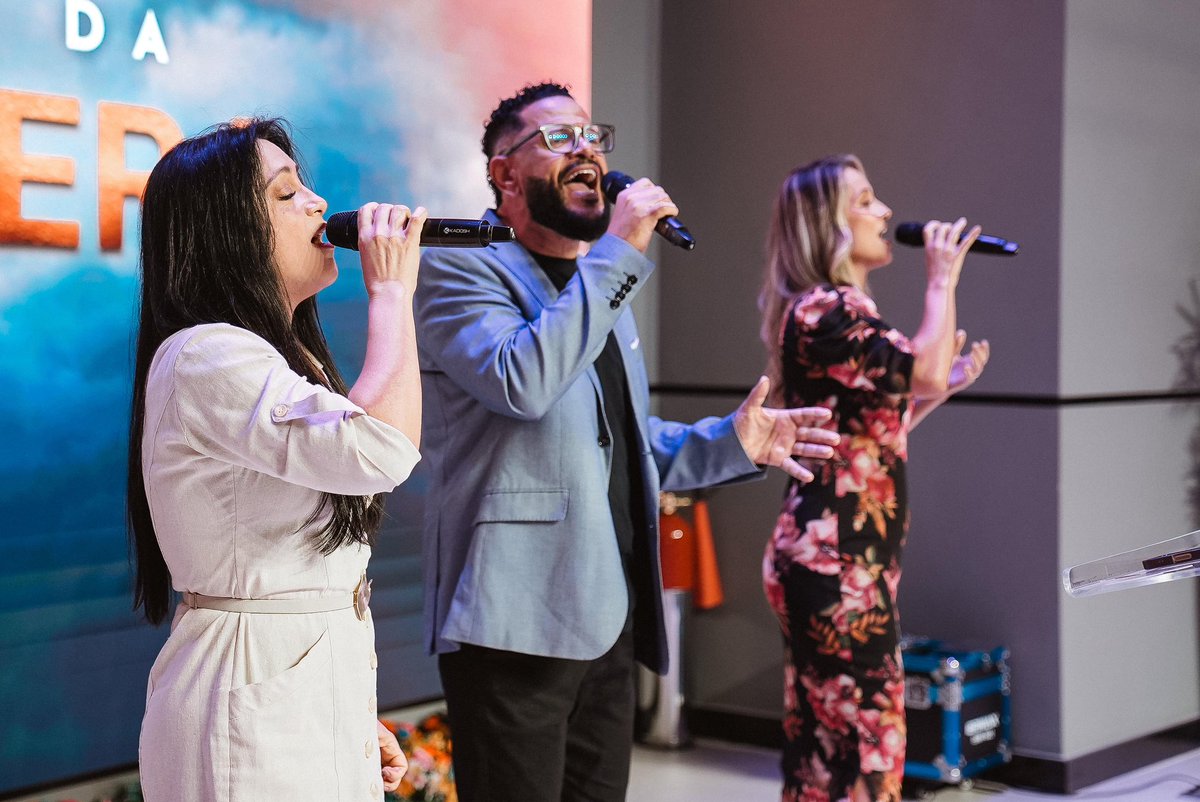 Uma atmosfera do céu foi sentida hoje na igreja central de Campos dos Goytacazes. Em mais uma noite de Caravana da Primavera, centenas de pessoas se reuniram para adorar e estudar juntos sobre os planos de Deus para o seu povo.

#batismodaprimavera #arf