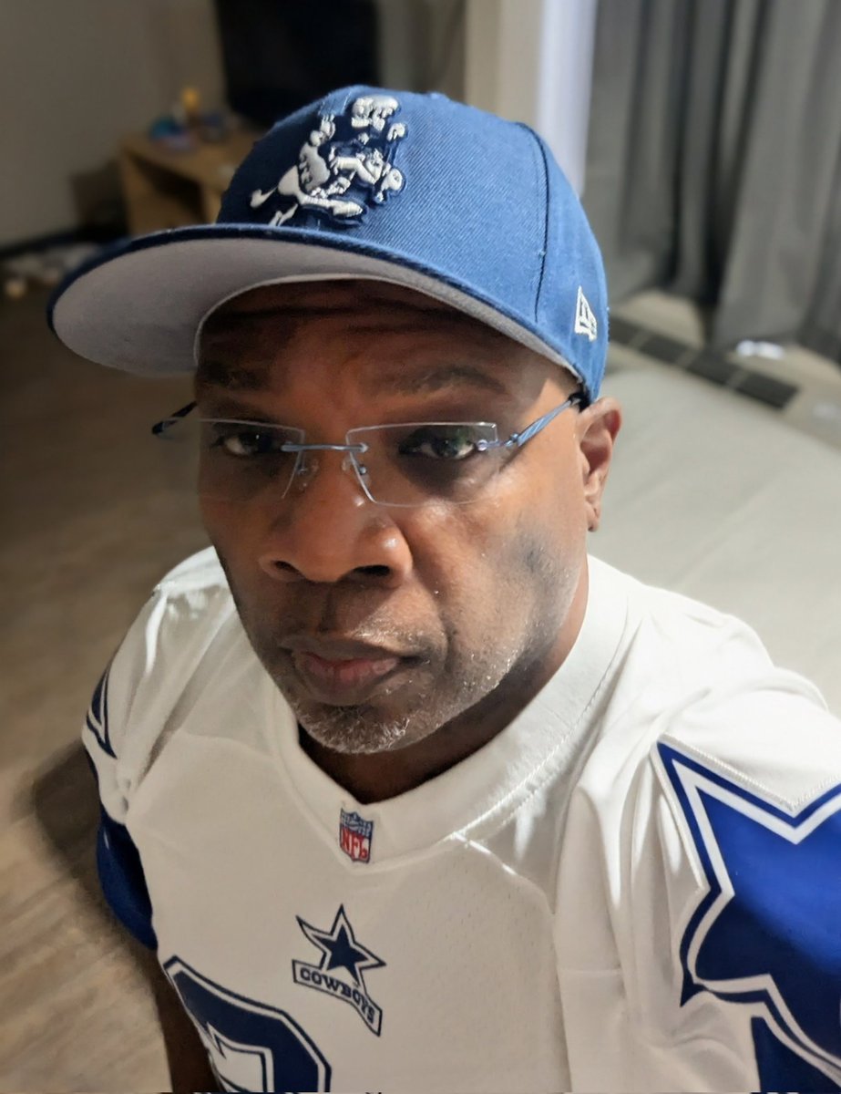 Made it to Big D safely. I lost my brother to cancer yesterday and we weren't sure if we should still come down for the game, but we decided that my brother would want us to be here and time away to clear my head with family is just what I need #FuckCancer