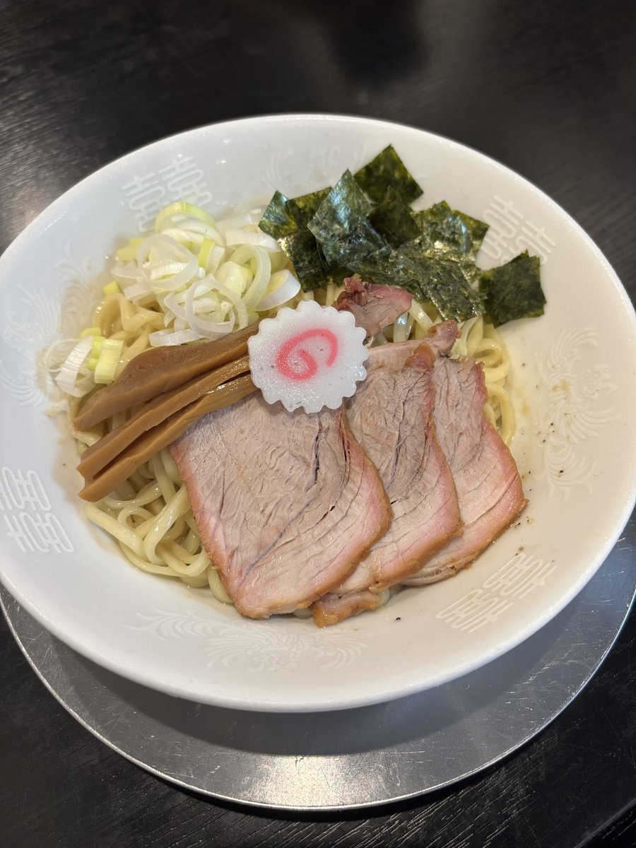 SUSURU君との食べ歩き。
動画にはなってないけど来集軒の親族が経営されている純喫茶「らい@蔵前」でひと休み。その後はちょうど並びが無かった「うるち@田原町」もすすっているんだよ笑