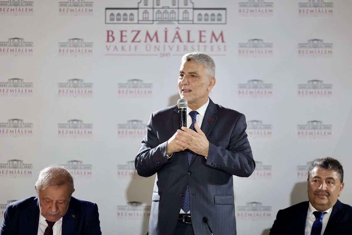 omerbolatTR's tweet photo. Bezmialem Vakıf Üniversitesi Hastanesi’ni ve Bezmialem Vakfı’nı ziyaret ederek, köklü bir hayır geleneğinin bugün de ilim, şifa ve hizmetle nasıl yaşatıldığını yakından müşahede ettik.

Değerli akademisyenlerimizle verimli görüşmeler gerçekleştirdik, fedakâr sağlık çalışanlarımızın gayretlerine yakinen tanık olduk. Şifa bekleyen kıymetli hastalarımıza geçmiş olsun dileklerimizi ilettik, dualarımızı paylaştık.

Vakıf Mütevelli Heyeti Başkanı Sayın Osman Develioğlu’na (@osmandevelioglu) ve Rektör Sayın Prof. Dr. Adem Akçakaya’ya (@BVU_Rektorluk) nazik misafirperverlikleri için ayrıca teşekkür ediyorum.