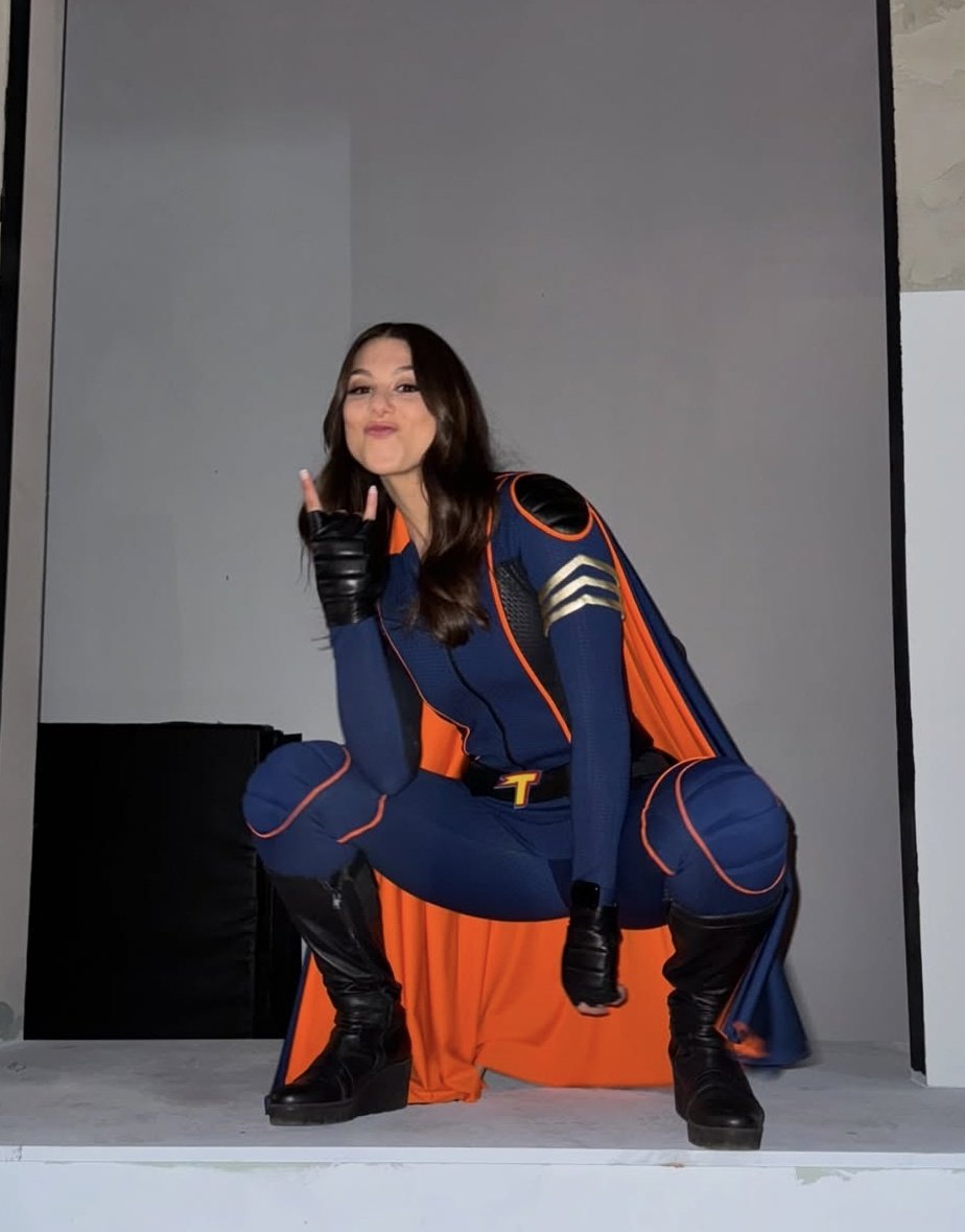 é por isso que a phoebe sempre será a maior dos thundermans