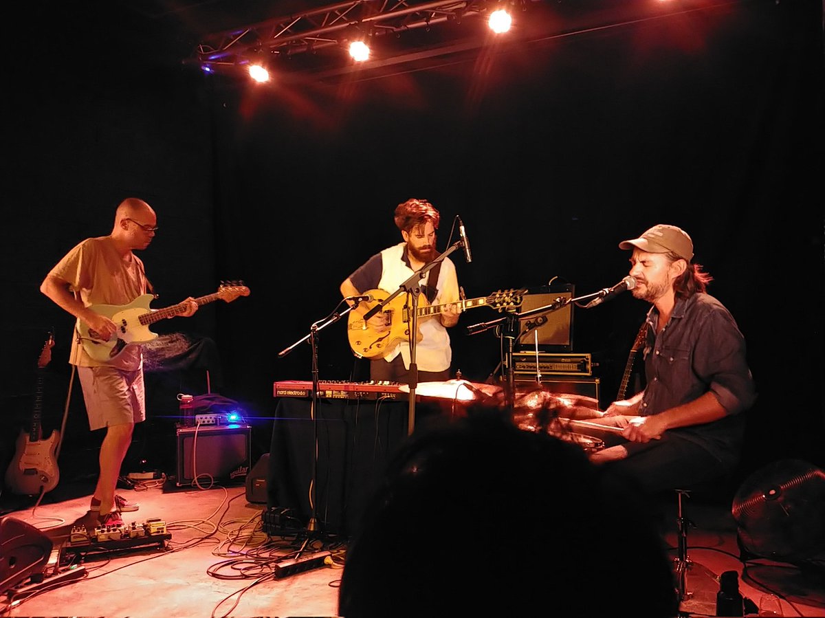 Noche de tecno pop "alemán" y rock intimista con Die Katapult y Garciaphone