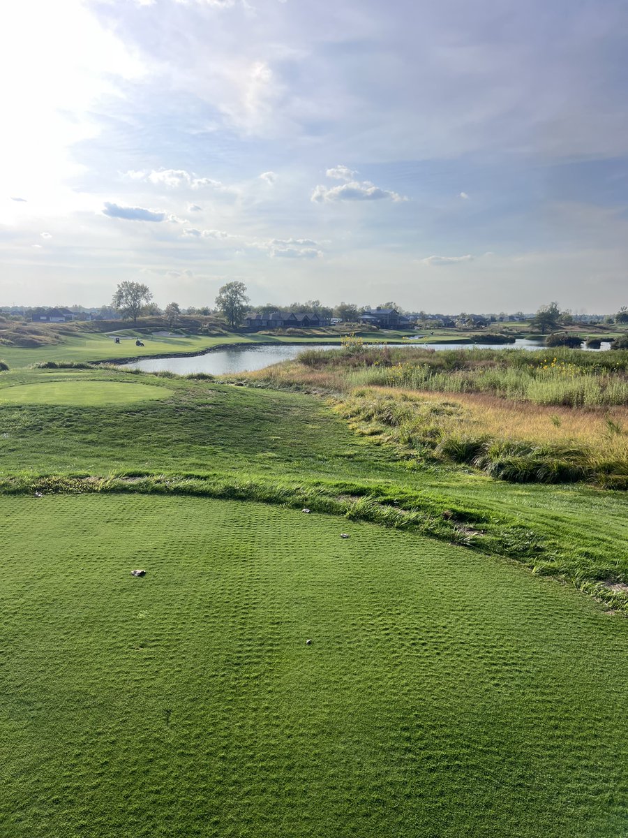 Never get tired of this finisher!🔥🏌🏽‍♂️ 18th at Victoria National.