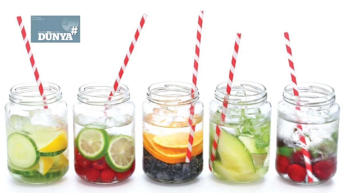 📌 “Bir bardak içecek aslında bir ülkenin geleceğini de anlatır”

💬 “Zeytin yaprağı, incir, nar ve üzüm küresel sahnede Türkiye’nin kozları olabilir.”

📊 Tarım ve gıda yazarı Bilge Keykubat (<a href="/bilgekeykubat/">Bilge Keykubat</a>), fonksiyonel içecek trendlerini yazdı. 

👉Geleneksel ürünlerimizi