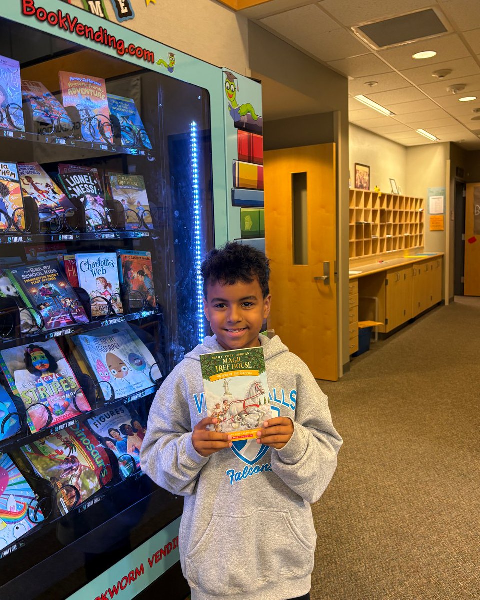Congratulations to Jaylen from Mrs. Elgas's class—our very first Book Token recipient of the school year! 👏 Way to go, Jaylen!