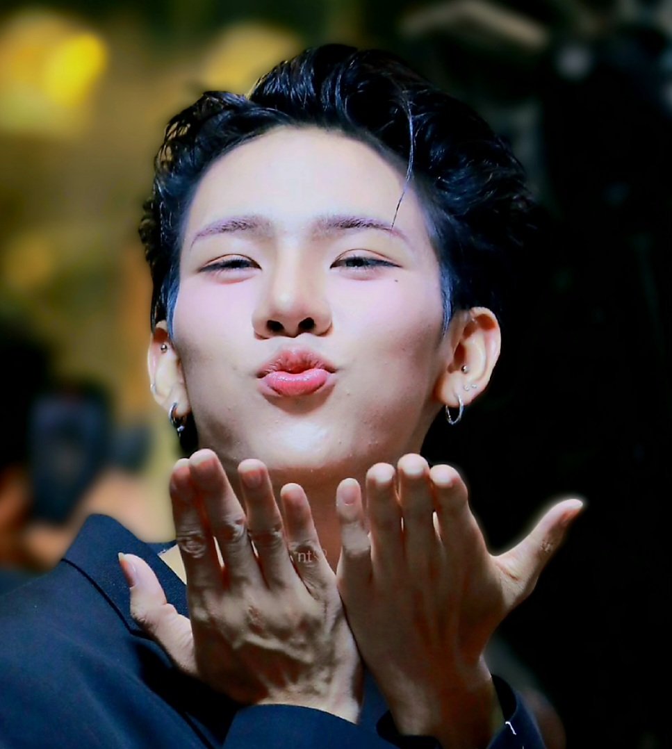 kritplug's tweet image. 😽😗pluggy chu~~ 🩷🩷 

#PERSES_TH #PLUGGY_PERSES