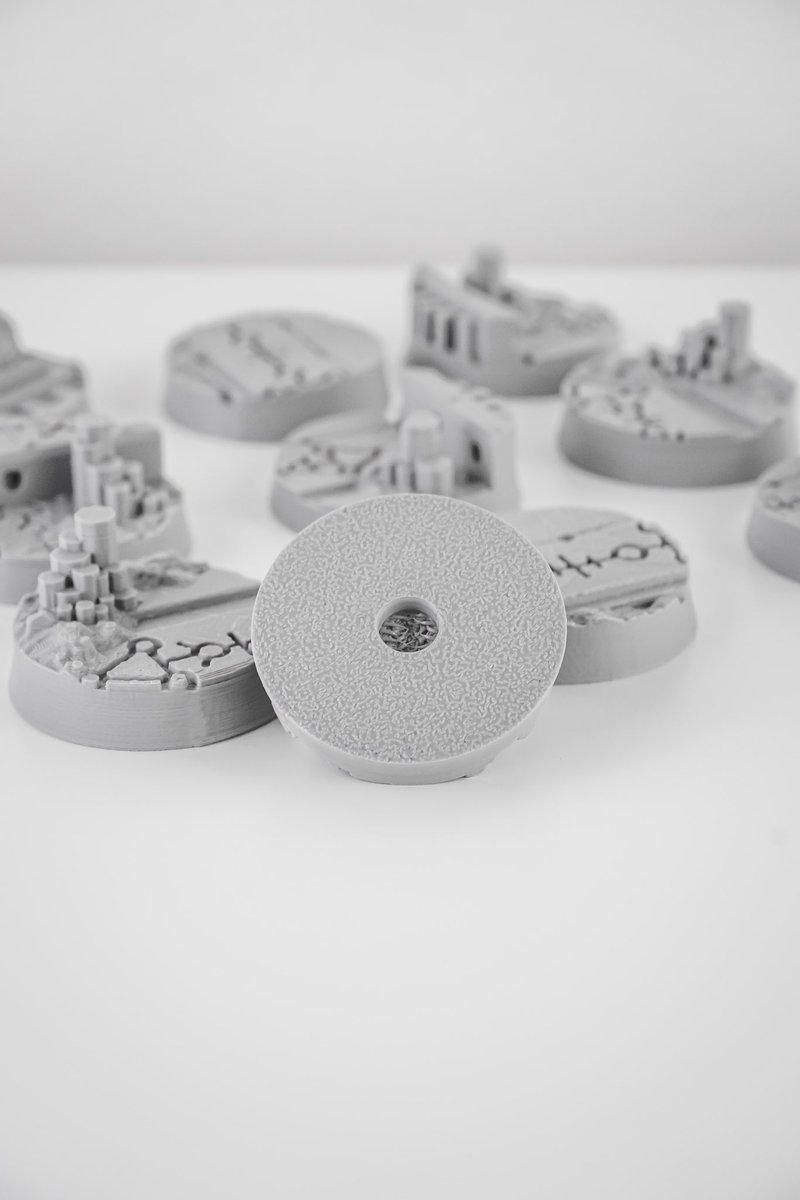MiniForge_Ca's tweet photo. March into battle in style with our Necron themed bases 🤖

#warhammer https://t.co/WLWY1d0Xas