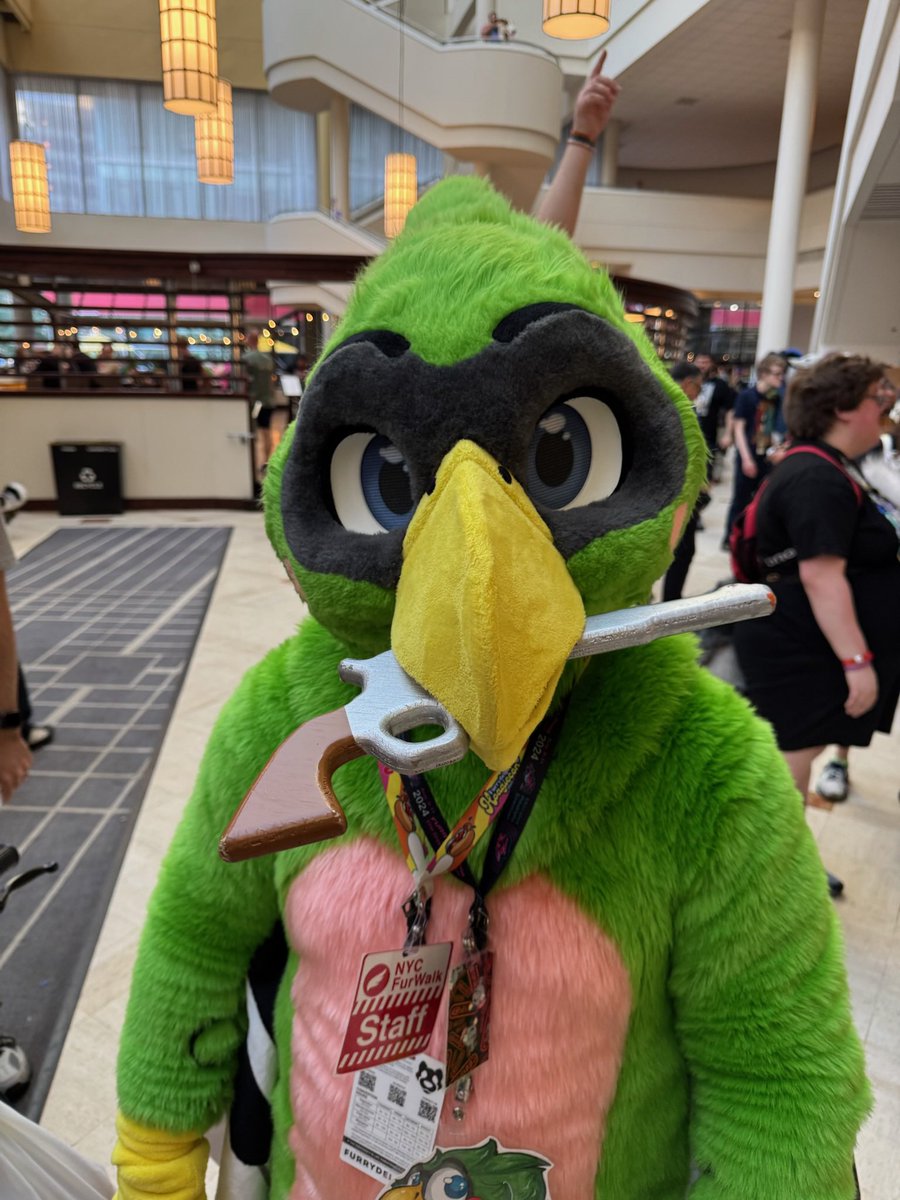 do not the bird #FursuitFriday