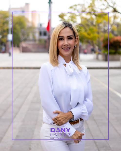 👩‍💼➡️👩‍⚖️ Daniela  Lopez lleva su liderazgo al Congreso de #Aguascalientes con una agenda clara:
✅ Transparencia
✅ Derecho al cuidado
✅ Igualdad para mujeres y juventudes

🌱 Además, propone plantar un árbol por cada recién nacido.

cadenapolitica.com/2025/09/12/de-…

#MovimientoCiudadano
