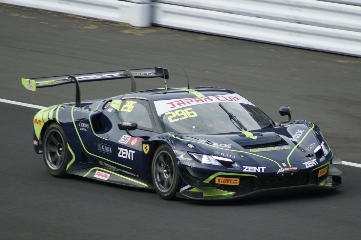 eli_ol_moon's tweet image. 皆さんおはようございます🌤️

JAPAN CUP最終戦鈴鹿予選は
本日9時〜です🦌✊

それでは二日間296号車Hitotsuyama with Cornes Racingの応援をよろしくお願いします💚

#Hitotsuyamaracing
#JapanCup 
#GTWC 
#鈴鹿1000km 
#鈴鹿サーキット