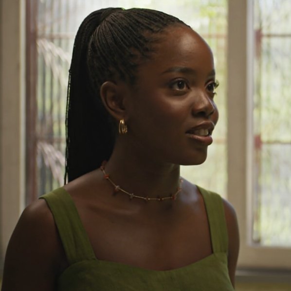 itsgallir's tweet image. vai se foder sabe, não basta tirarem a menina da família também vão tirar ela de outro ambiente familiar, tirar ela de uma excelente escola pra enfiar em uma escola pública. esse plot todo é ridículo 
#DonaDeMim