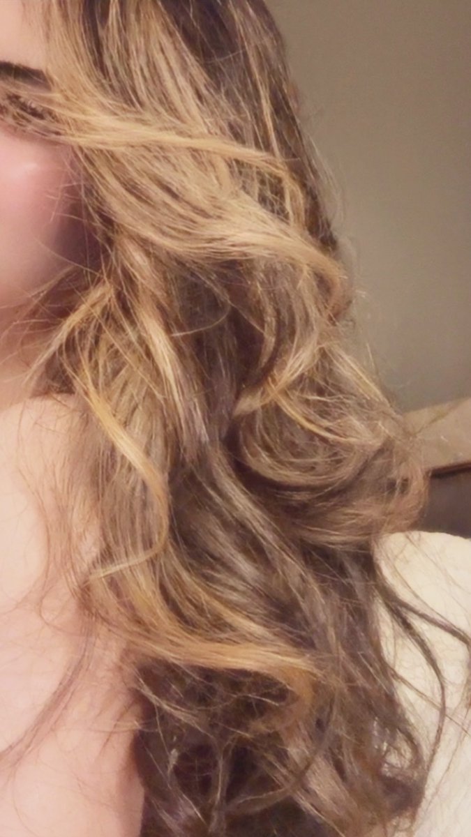 blondeish👱🏻‍♀️✨