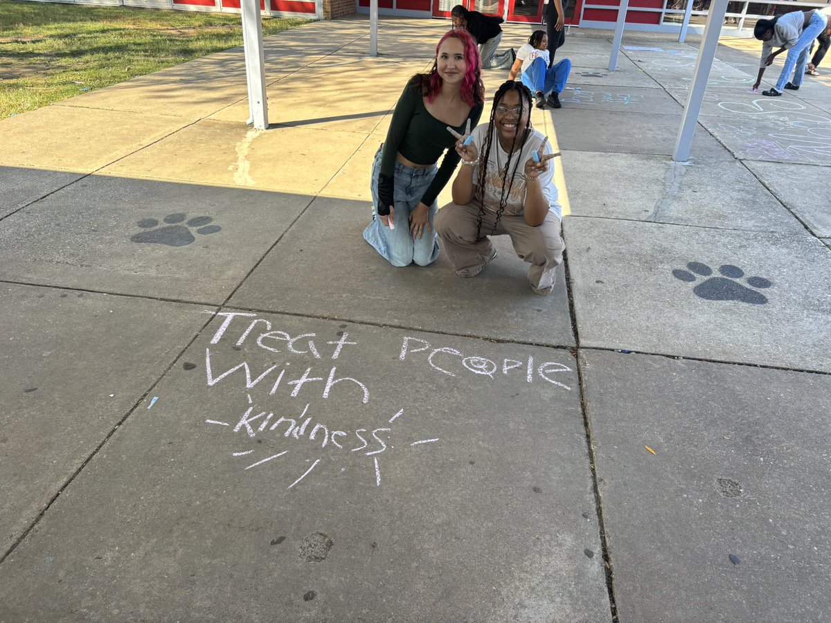 Lindsay Bugda tweet media