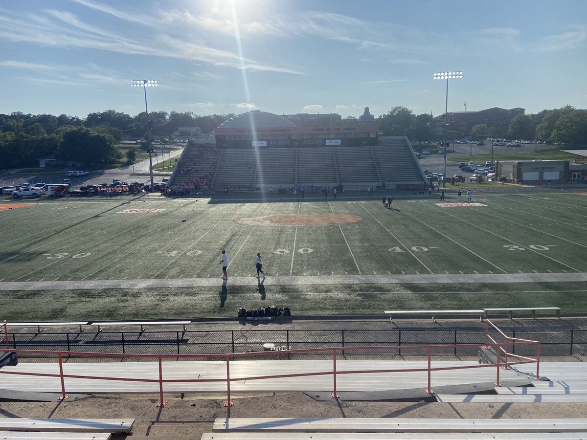 BuffSportsRadio's tweet photo. We’re 90 minutes away in Ada!

⏰6:40 Pregame Show (Audio Only)
📻KNED 1150 AM, 98.3 FM
📱KNED App
📺 https://t.co/ey8oof8LU0

Note: There was a power outage today in Ada, so there might be buffering through the game due to low internet connection. Tune into radio if so. https://t.co/2FFFKk1XWU