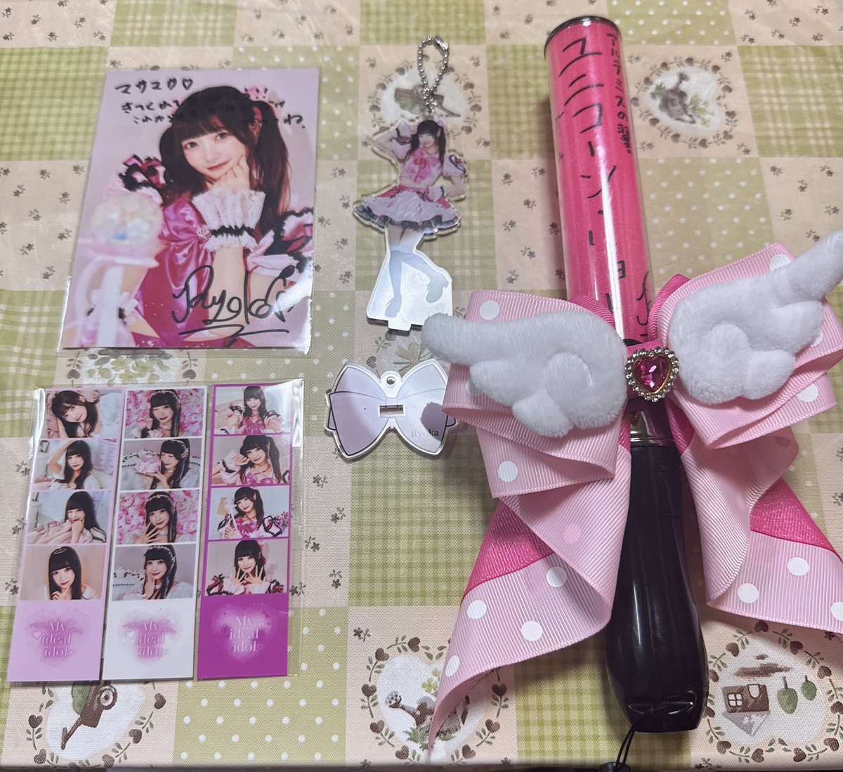Ryokadaisuki's tweet photo. ＃りょーかと両思い

生誕祭、終わりました🩷
今までで最高の生誕祭でした。

カバー曲がAKB、イコラブ、iLifeとオレ好みでもあったので、楽しかった😁
テーマのMy ideal idolだって、イコラブから取ったの、1発で分かった👍
ステージ上のリョーカちゃんは
やっぱり永遠アイドルで、ニヤニヤしてました https://t.co/2nfx9evz1X