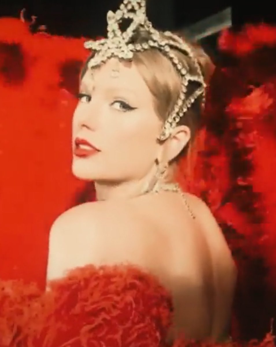LaTayMexicana's tweet photo. JAJAJAJA LA TAYLOR SE LA PASA HACIENDO CUENTAS REGRESIVAS Y DINÁMICAS SOLO PARA SUBIR SUS FOTOS Y VIDEOS VIÉNDOSE SÚPER HOT 🥵🔥 NO PUEDO CULPARLA LA VERDAD https://t.co/Rl5JTSe8B1