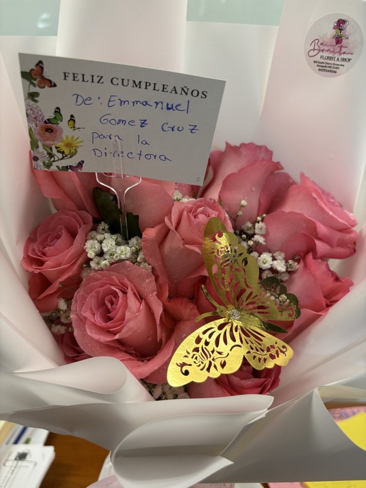 Feliz Cumpleaños a la Directora, Señora Walsh!  🎈 No one celebrates birthdays like #TeamTyler! Mrs Walsh was showered with balloons, cards, and hugs on her special day! #BelongGrowSucceed