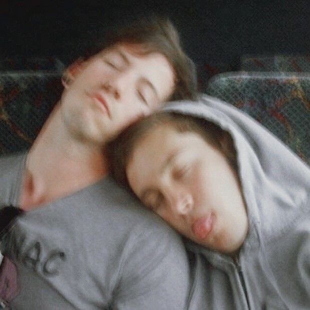 tylerstrapdoor_'s tweet image. “When I met you, I found you safe and warm”