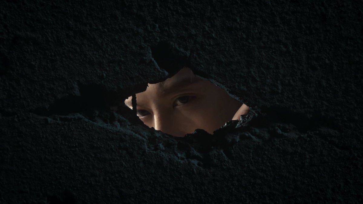 eyesonjackbam's tweet image. LET LOOSE MV IS OUT!!

#JacksonWang #LetLoose #ShotoniPhone @JacksonWang852