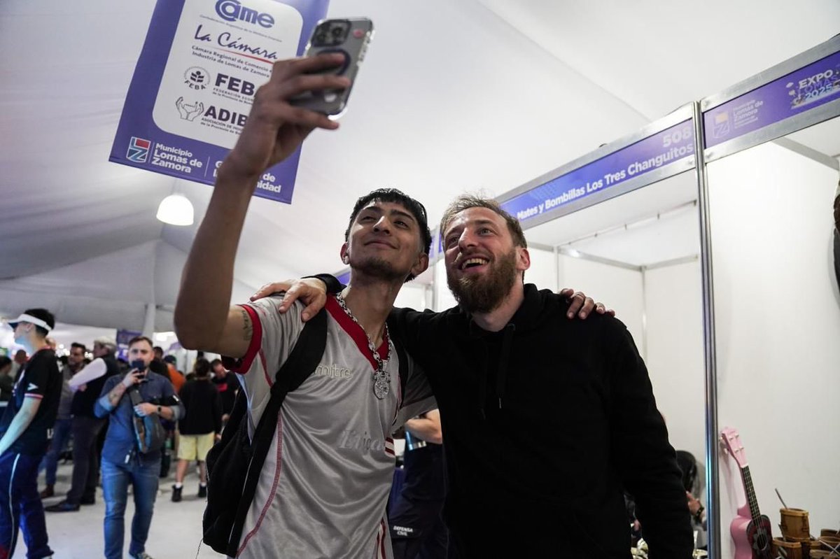 ¡Vení a disfrutar Expolomas 2025, la Expo de la Comunidad! 🏭🛍️🎨

En el marco de los 164 años de Lomas, organizamos una nueva edición de la exposición industrial, comercial y cultural más importante de nuestra ciudad. Pasamos con Sol a recorrer un ratito y a conversar con los