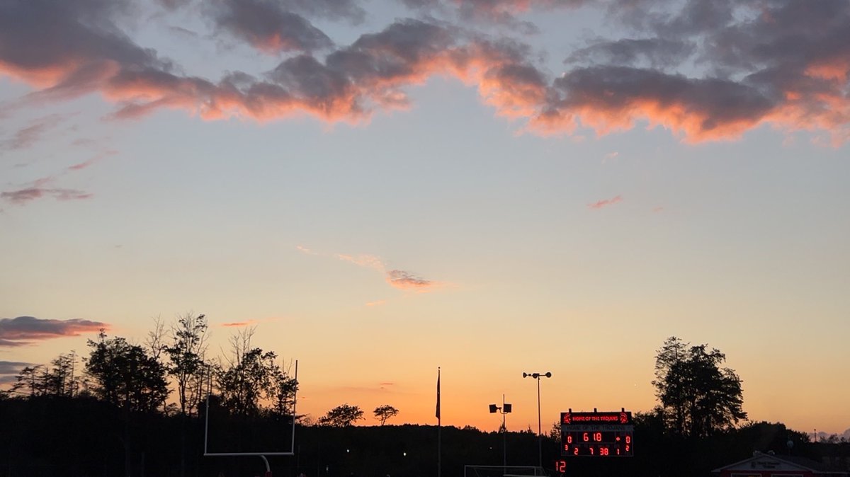 Friday Night Lights 
🏈🥁❤️🖤🤍