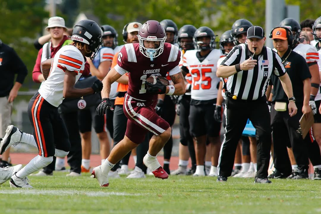 jeffthomas4's tweet image. Repost from @psloggers
•
Loggers go airplane mode ✈️

This weekend is full of Football and Volleyball as the two teams hit the road:

🏈 FB:
- 9/13 vs. Southwestern @ 5:00 pm PDT

🏐 WVB
- 9/12 vs. Chapman @ 1:00 pm
- 9/12 vs. #16 CMS @ 4:00 pm 
- 9/13 vs. Redlands @ 2:00 pm

➡️…