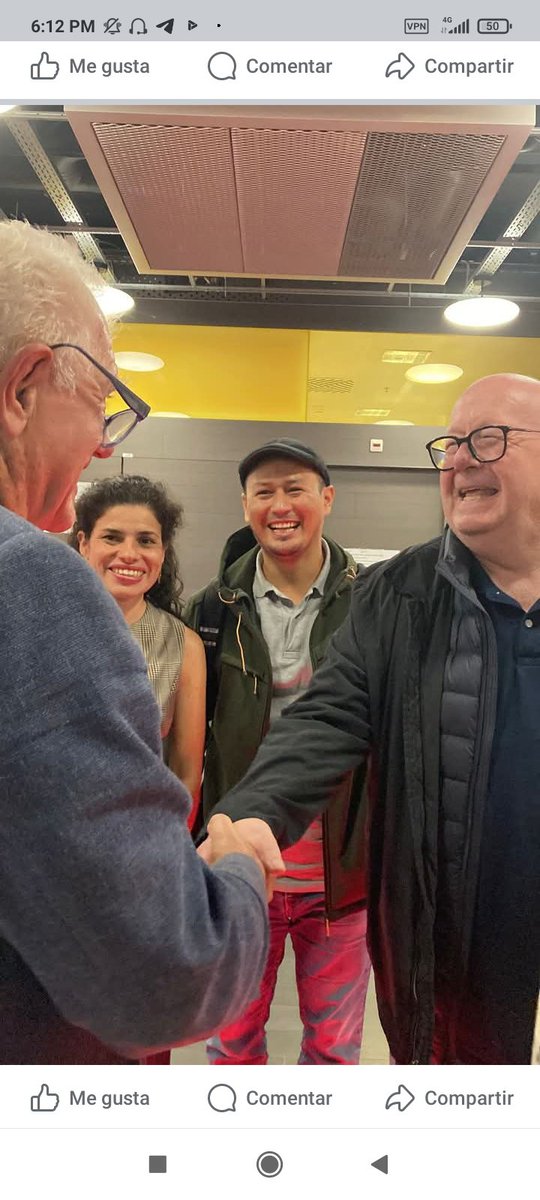 1mer día👍del Encuentro Internacional por la libertad de Simón Trinidad y la paz en Colombia. Marc Burton 
Abogado de Simón y Jean Pierre Gontard Mediador de conflictos y diplomático suizo, en encuentro con organizaciones solidarias que se activan por la paz 🌎🌍