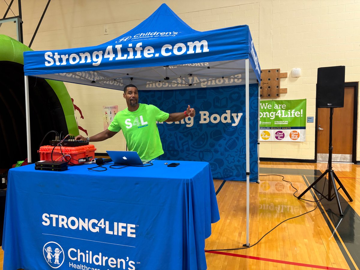 CandyReigns_'s tweet photo. @PalmettoEagles  and @FultonCoSchools are #Strong4Life https://t.co/lTq8LciH3x