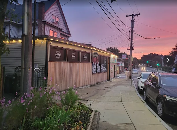 RosMainStreet's tweet photo. Roslindale Cannabis Co. is one of our Community Collaborator Sponsors, and they're going to be at the Farmers Market tomorrow! Stop by their table tomorrow to say hi!

"Roslindale Cannabis Co is as local as it gets. We look forward to getting to know you!"

#ROSLove #Roslindale https://t.co/jMJuGhYQF4