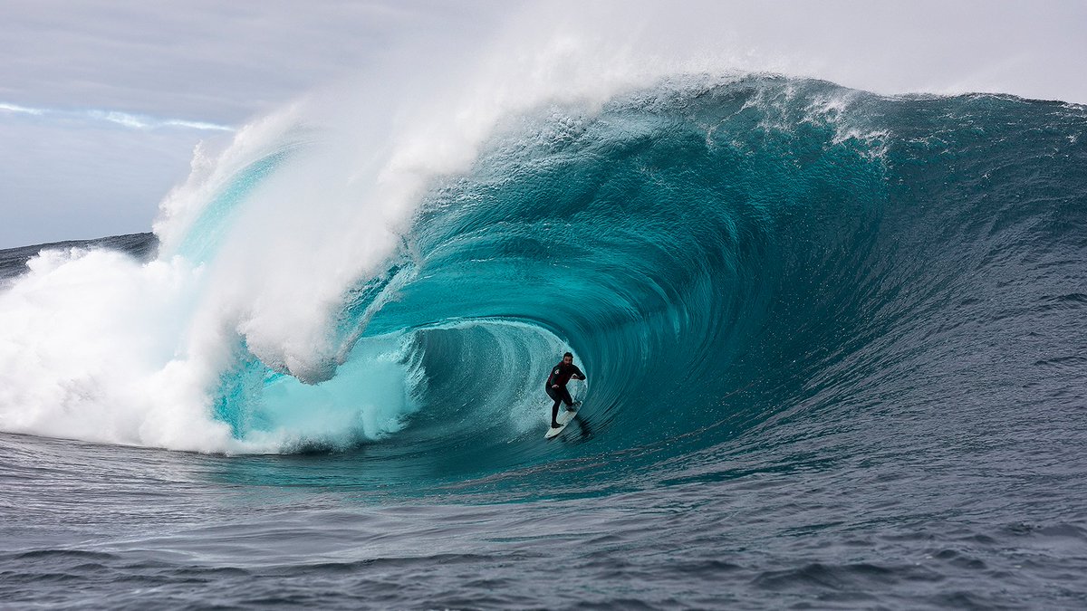 A surfer battles the waves and his darkest fears to face the ultimate monster within. Watch #FacingMonsters geni.us/FacingMonsters #KerbyBrown #level33entertainment