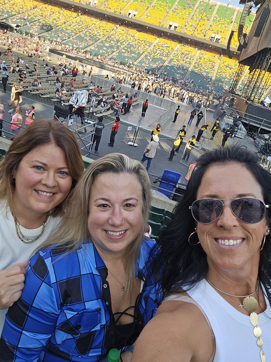 Crystal Trappchuk tweet media