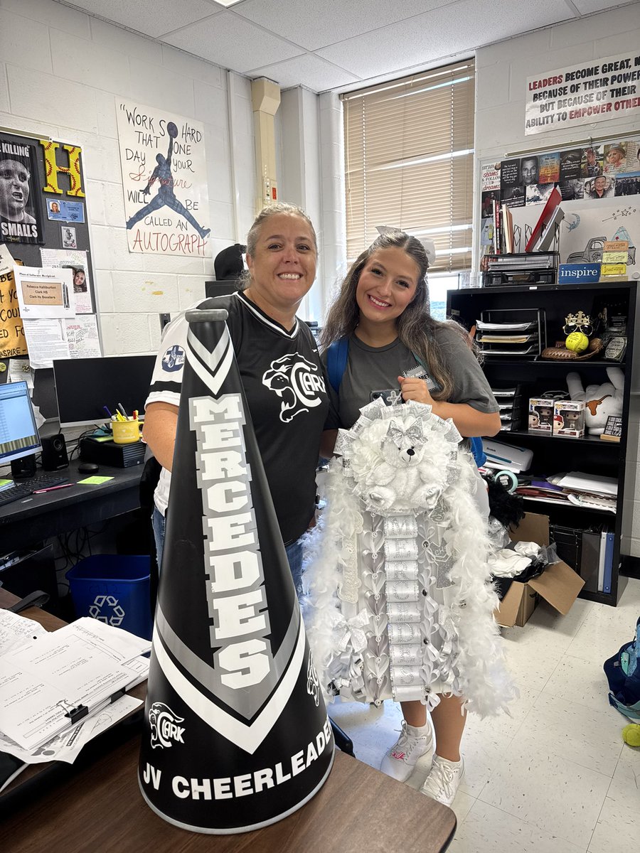 Becca Halliburton tweet media