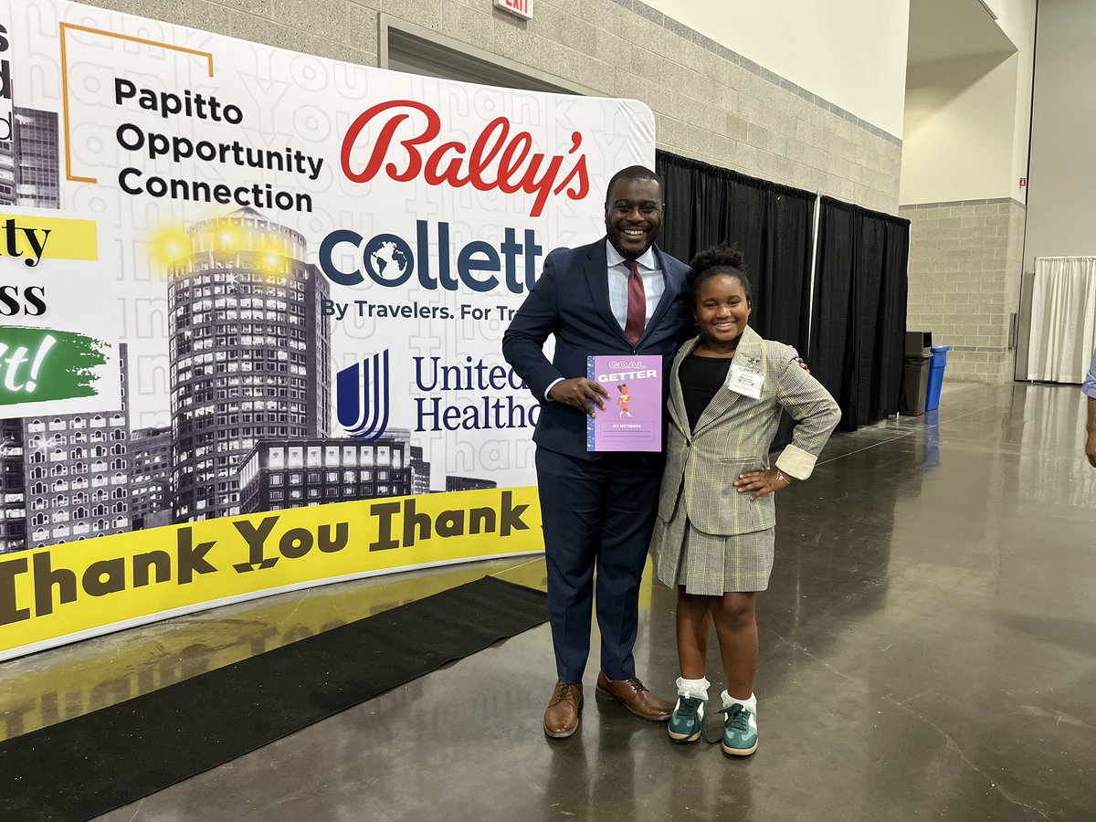 RepGabeAmo's tweet photo. Visited with a great group of Rhode Island small business owners and community leaders at @DivBizExhibit. 
 
Even got a signed copy of young RI entrepreneur Hasana Spellman’s custom designed notebook! https://t.co/V8YE73NxtJ