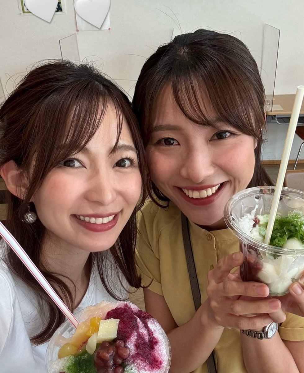 tokaitvannounce's tweet photo. サバーファームでのぶどう狩りで初めて食べた「ベリーA」は味が濃くてバニラアイスとの組み合わせがぴったりでした😋
旬の味覚を味わうことで
少しずつ季節が進んでいるのを感じていますが、それでも日中はまだまだ暑くてひんやりスイーツが欲しくなる...！
＃東海テレビスイッチ #国生千代 #速水里彩 https://t.co/AvT9Q2C0Gl
