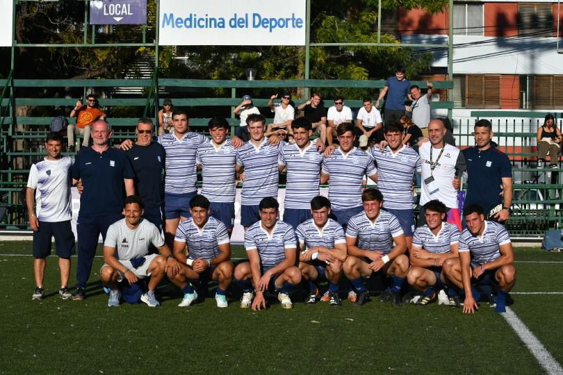 El combinado masculino de Santa Fe, representado por un equipo de la <a href="/UniondeRosario/">U.R.R.</a>, ganó la medalla de oro en #rugby en los #JADAR2025, certamen disputado en GER.
Venció 56-0 a Entre Ríos y 31-7 a Córdoba. 
Foto: URR