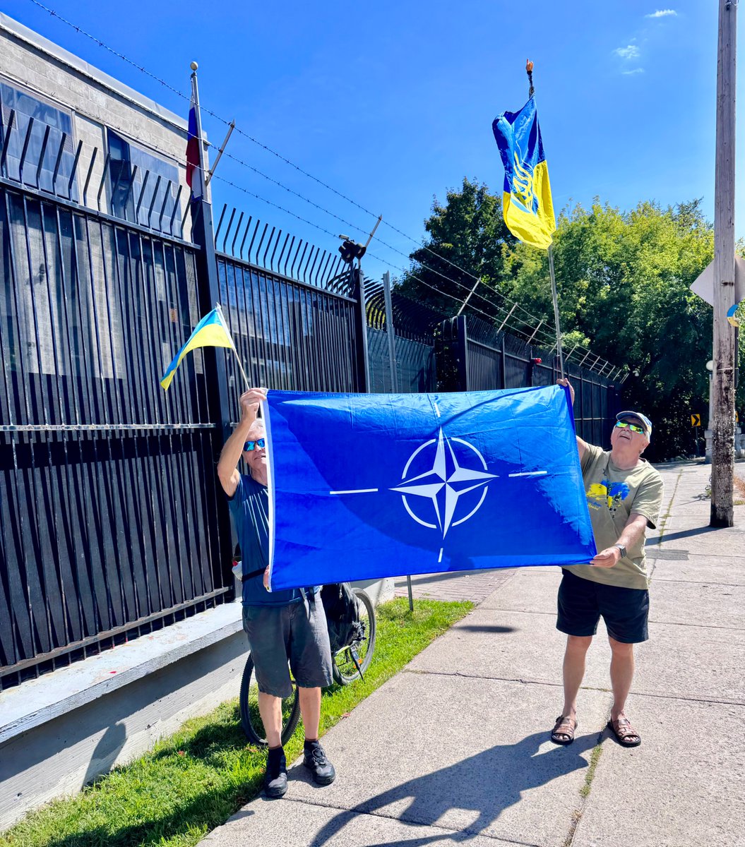 drkatems's tweet photo. Stand with Poland, Stand with Ukraine,
Stand with NATO 🇵🇱🇺🇦🇨🇦✊🫡 https://t.co/p1ecbUMLr6