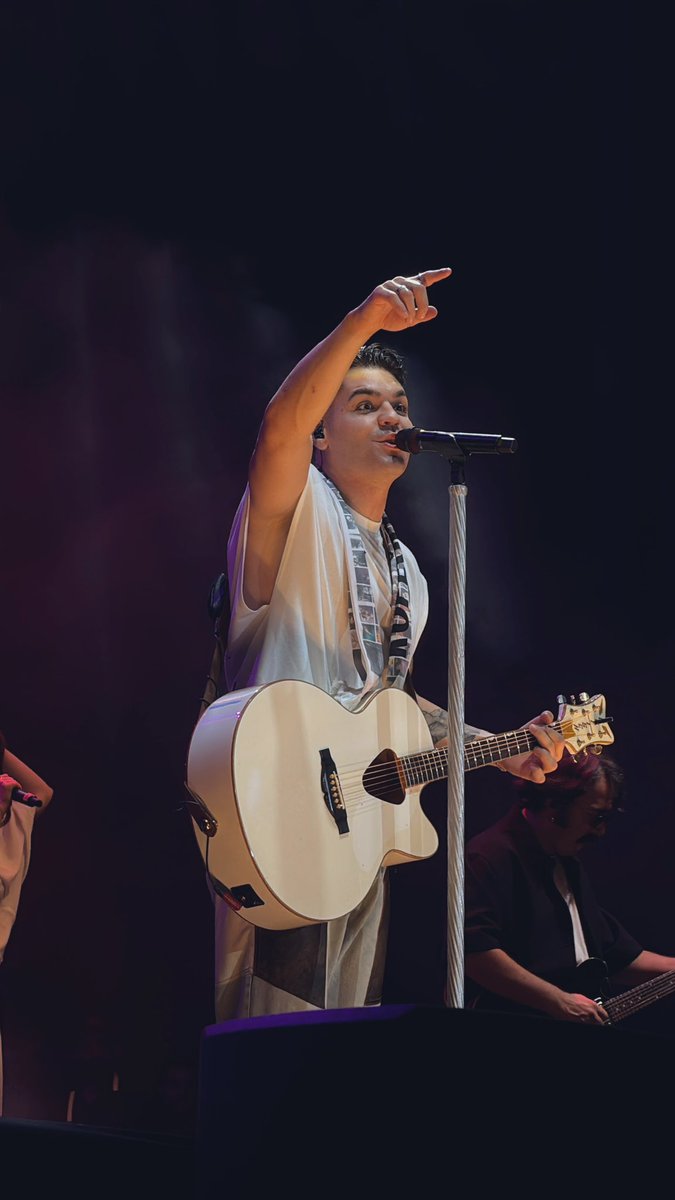 Gecenin en parlak yıldızı ✨ <a href="/emircanigrek/">Emir Can İğrek</a> #emircanigrekvadisi