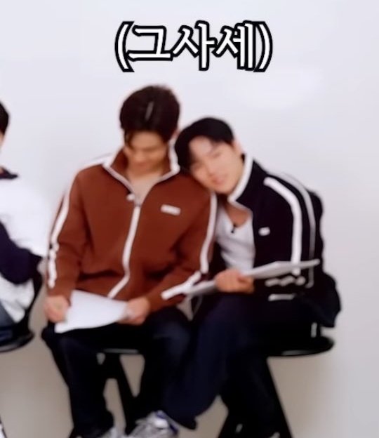 Kimjeari_113's tweet photo. 어떤 기회도 놓치지 않음 https://t.co/KMo9rFam6V