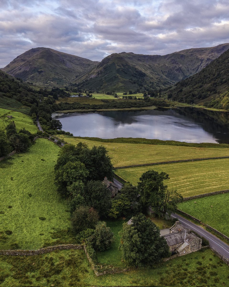 Morning everyone I hope you are well. Views across Brothers Water towards Red Screes and High Hartsop Dodd. Have a great day.

#LakeDistrict