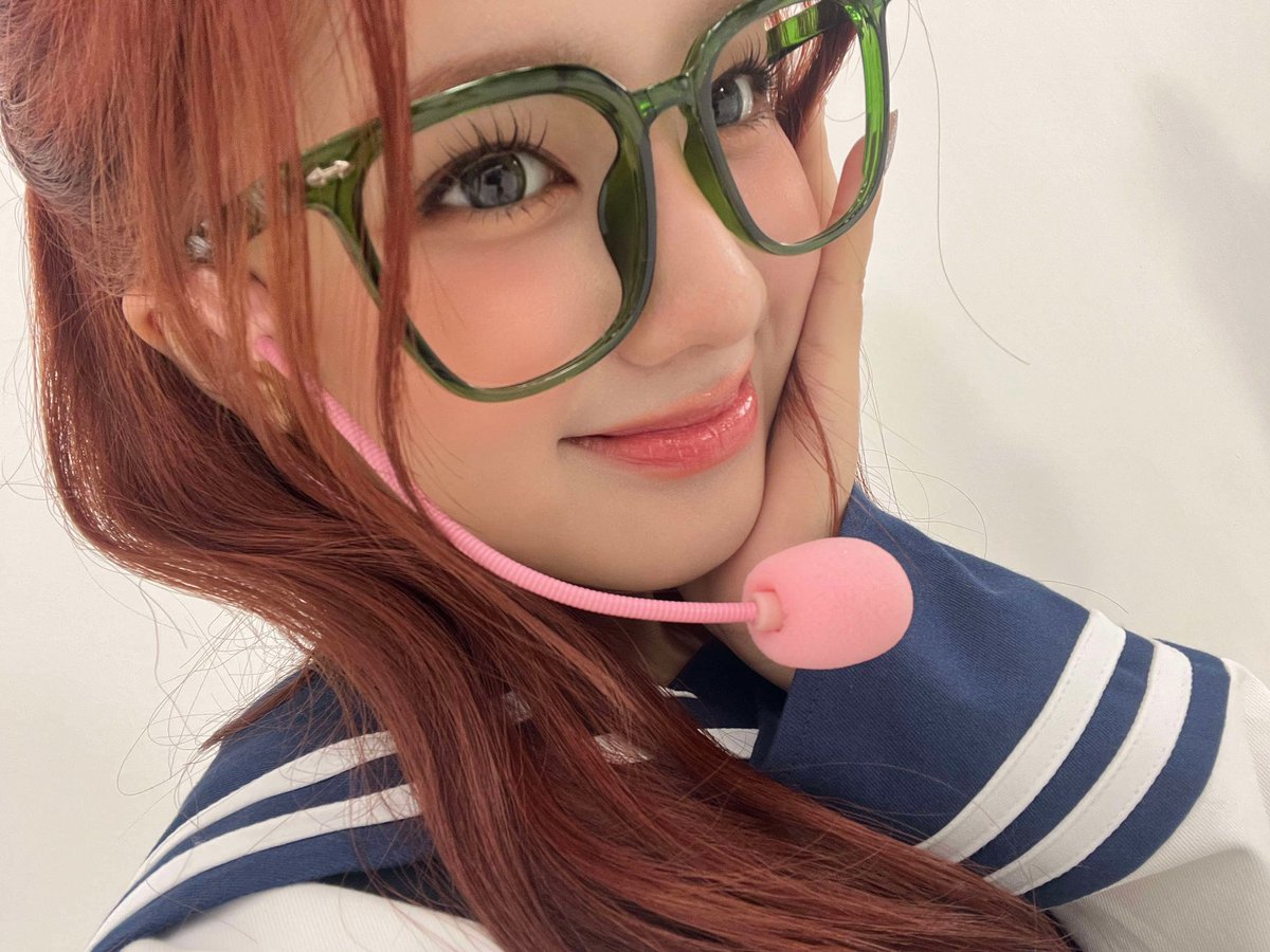 UNIS_offcl's tweet image. ✨💖 世界で一番大好き ! 🩵🤓

#UNIS #유니스 
#ELISIA #엘리시아