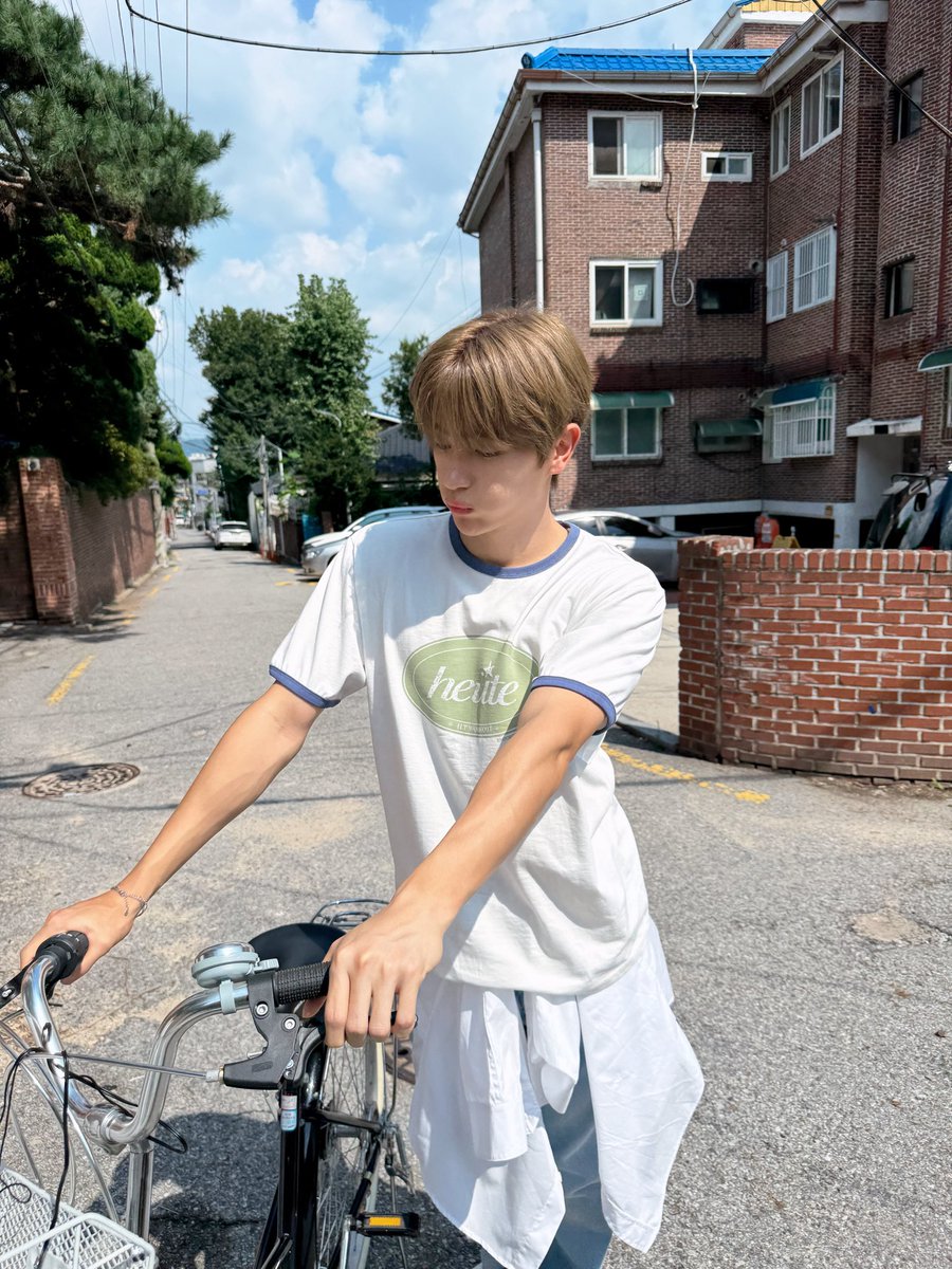 lekoi913's tweet image. 재현이가 사진 보내줘써 🥹🥹