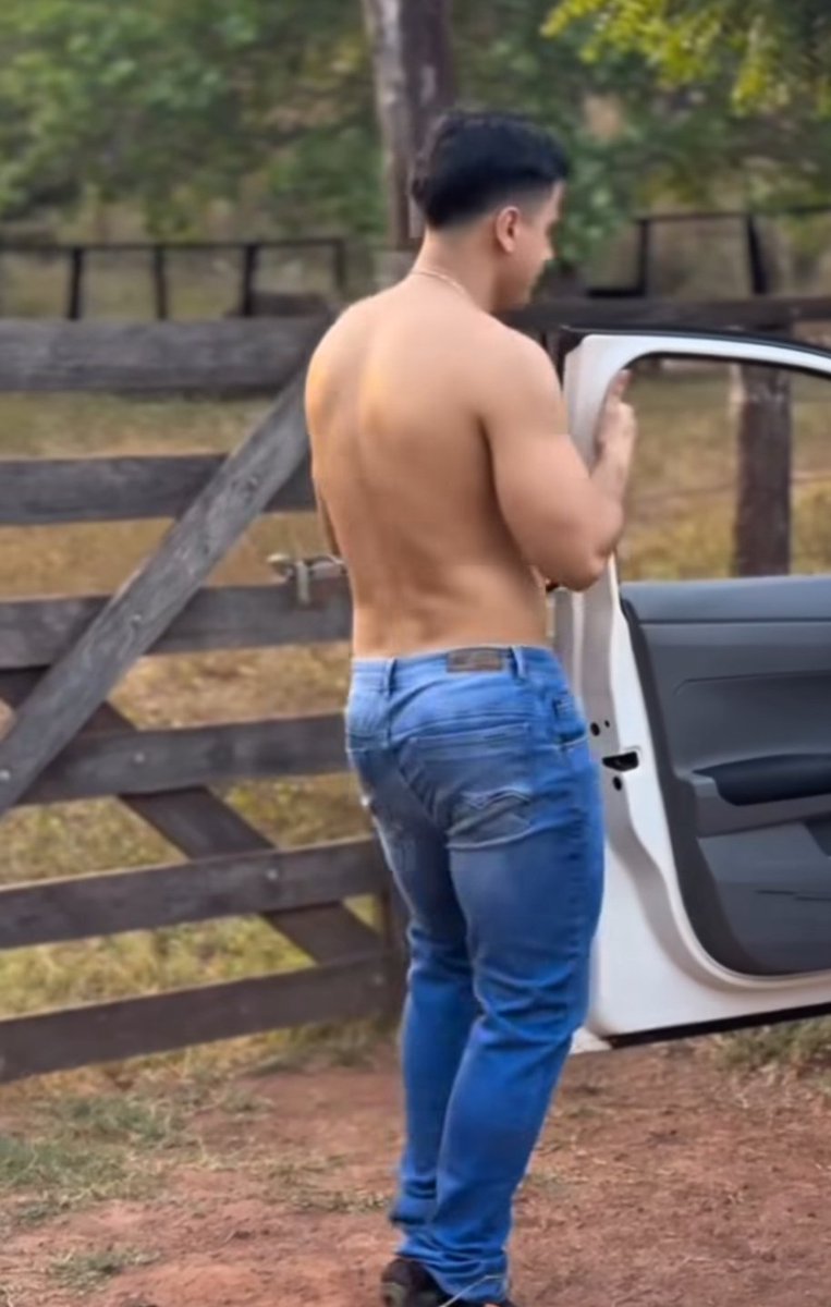 Que irónico 
Tan cerca para tocarlo 
Pero tan lejos para que suceda. 

Solo queda saborear