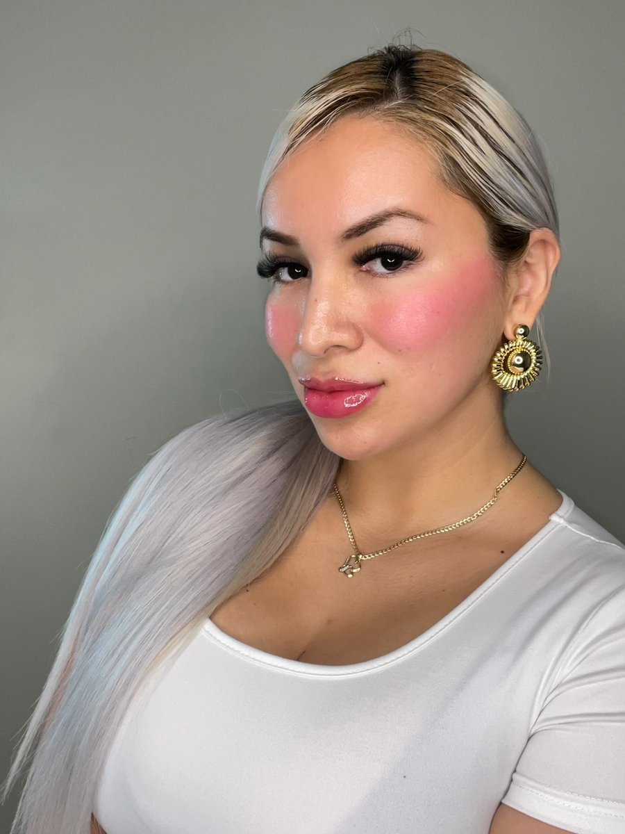 Ambar Corazón tweet media