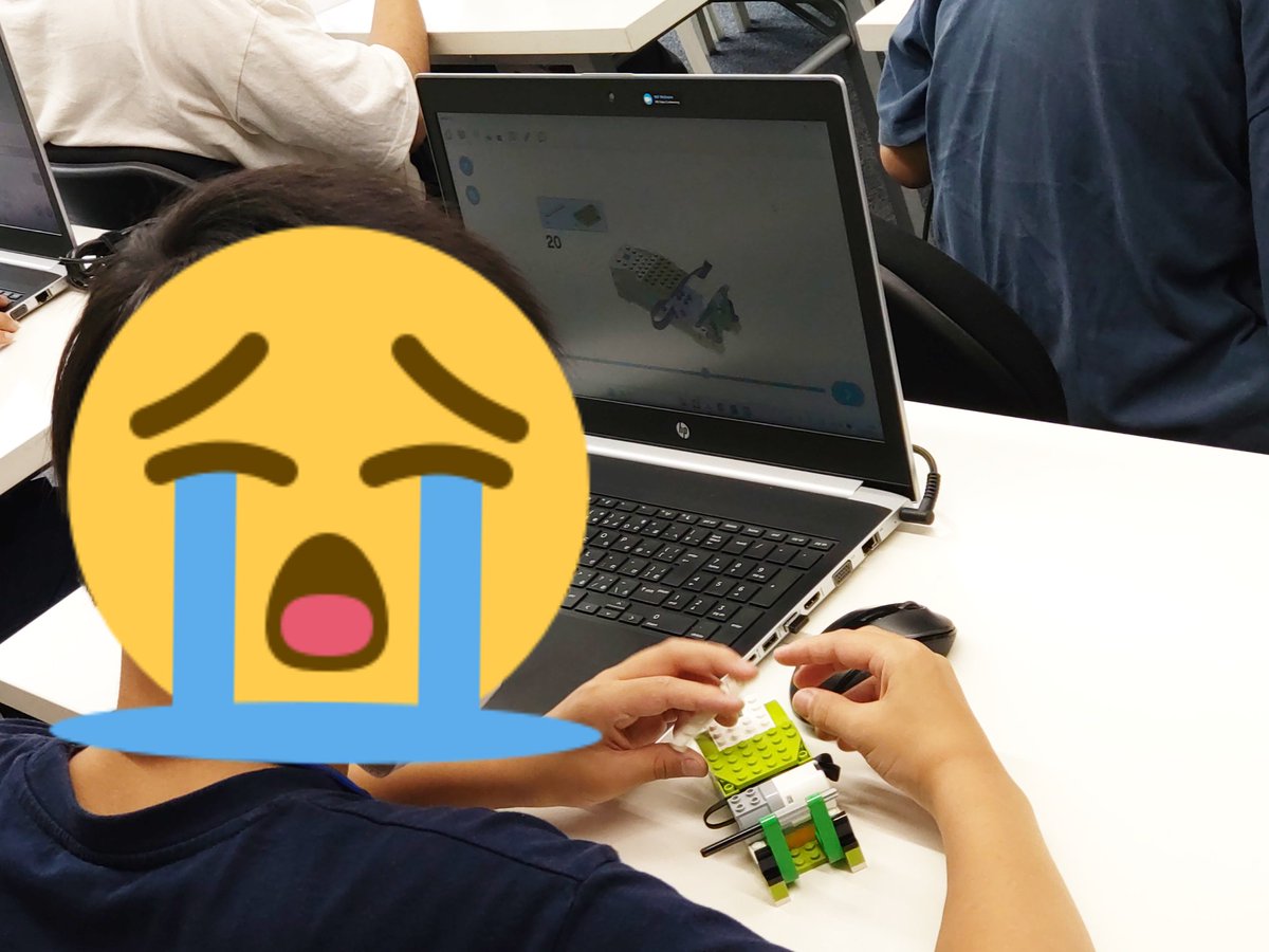 it_lecture's tweet image. いつもは全体の風景写真ですが、今日は一人ひとりをアップで。
ジュニアプログラミング検定の準備は、1人は次回が試験の本番なので緊張気味の仕上げ。
ロボットは2日に連続。
昨日よりもアップグレードを狙います。
ホームページ作りも完成に近づいています。
AB-Netキッズプログラミング講座