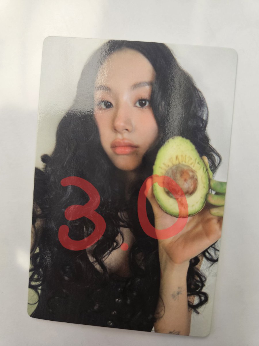 yyww0020's tweet photo. 3pc 일괄 9.5

TWICE 채영 CHAEYOUNG 트와이스 뮤뱅 음중 공방포카 양도 broadcast 포토카드 pc poca WTS 트와이스 쯔위 TWICE twice 포카 공방 정연 모모 사나 지효 미나 다현 채영 쯔위 엠카 뮤뱅 인가 음중 쇼챔 https://t.co/NnIgp76JqK