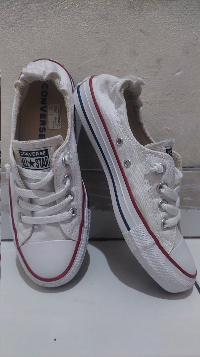 iiaboyya's tweet photo. 🌸Utk yg biasa pakai No39 (model ini down 1 size)
🌸No. 38 -  Insole 24.5 cm 
🌸LIKE NEW‼️cm 2x pakai
🌸Harga web  New 799k
🌸 Dijual krn tersadar slh size after pakai ke-2  
🌸Free Ongkir Bandung only
🌸 Include Box
🌸 Khusus teman yg kenal blh byr 2x (BC28) 
serius minat  DM‼️ https://t.co/1rYlAjgoU4