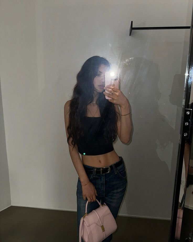 Dani ´ ˘ ` tweet media