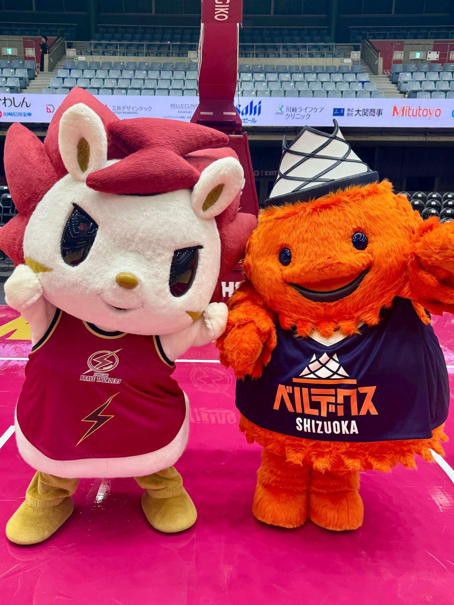 タ*シ様 レア！可愛い！はろうきてぃ ファスナーマスコット 大分限定 かぼすバス タ*シ様 レア！可愛い！はろうきてぃ ファスナーマスコット 大分限定