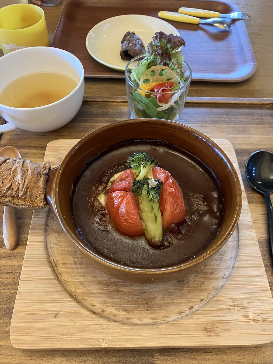 ぽんきち史上1番爆獲れ出来るお店で遊んだ後は、いつものカフェでベーグル🥯いただきます！🙏
営業時間限られてるけど、ココはホンマにオススメです😋
ベーグル&amp;ドリンク食べ飲み放題、カレーめちゃうまなんすよぉ🤤

#あそびば北神戸店
#八百屋cafe