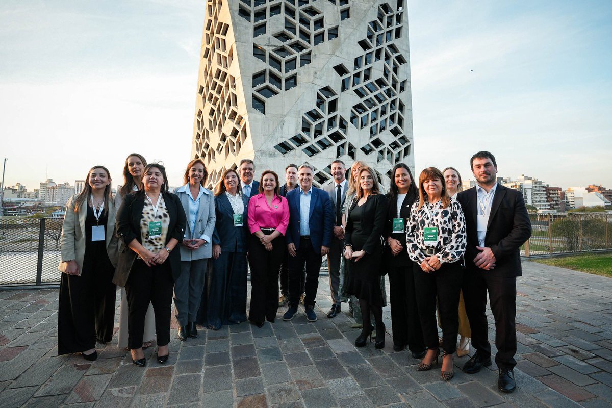 Nuestra provincia asumió la presidencia del Parlamento Federal del #Clima, un espacio interprovincial que incorpora en su agenda temas centrales: la transición energética, la gestión del agua, la protección de la biodiversidad y la adaptación frente a los impactos del